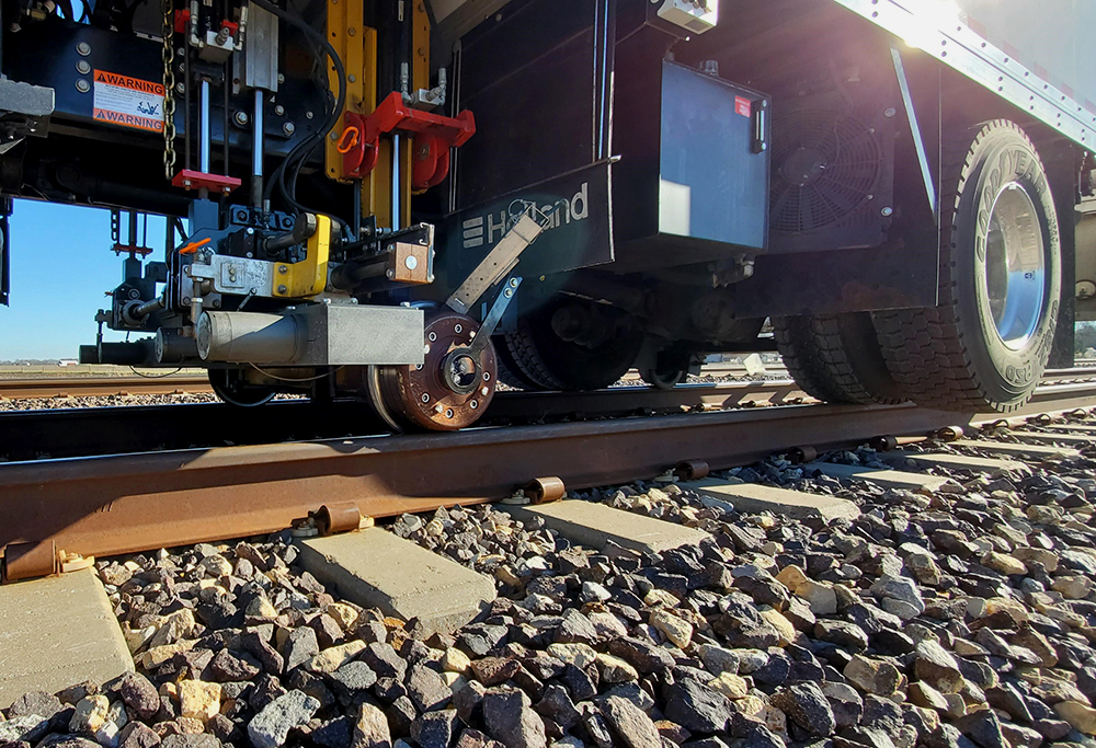 Identifying Potential Areas Prone to Rail Rollover Derailment