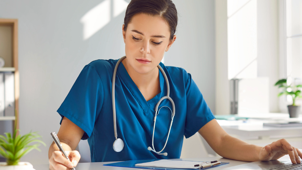 7 Questions That Separate Great Medical Software from Costly Risks