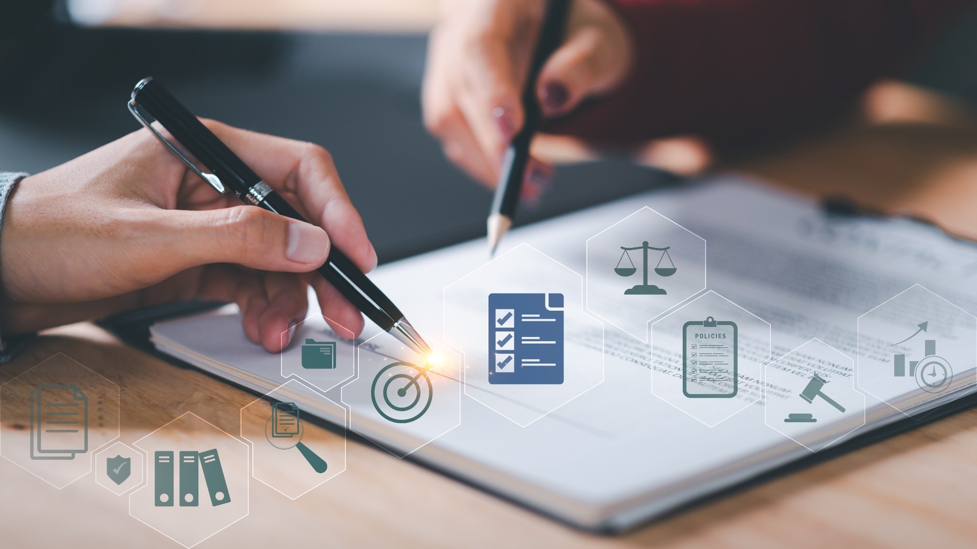 The 8 Critical Stages of Contract Management Software